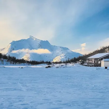 Tjeldoya Holiday home Dragland