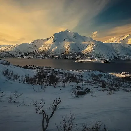 Сasa de vacaciones Tjeldoya *